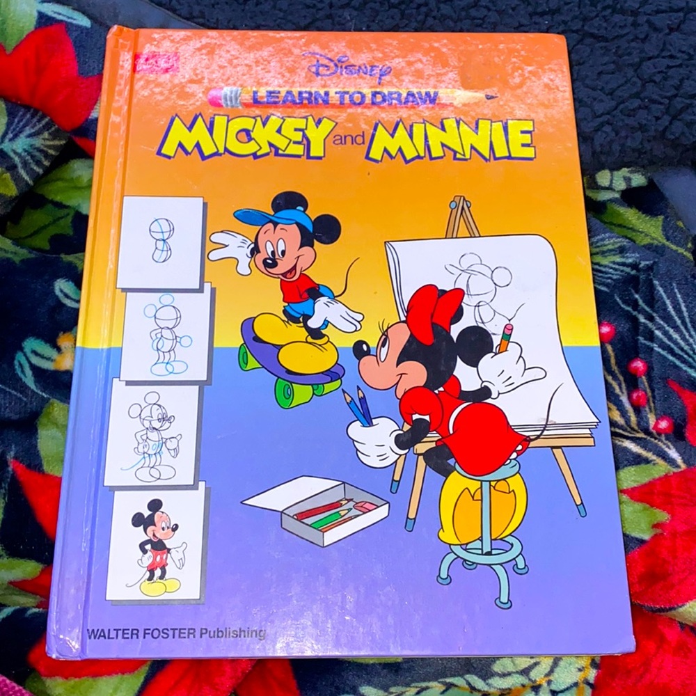 Vintage Disney learn to draw Mickey and Minnie book